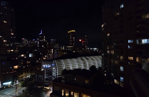 Central Condo | Charming Dwelling Downtown Vancouver