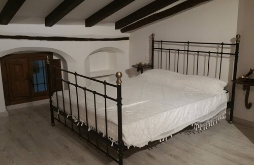 Moratalla Apartment | Charming dwelling on the top floor of an emblematic house in old town