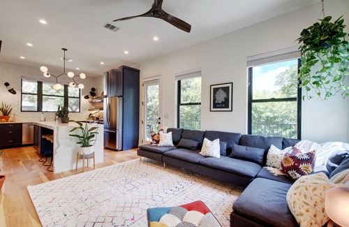 Cherrywood House | Charming East Austin Retreat, Close to it All!