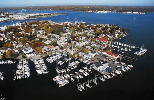Eastport Apartment | Charming Eastport