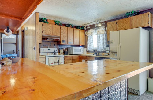 Elk Mountain House | Charming Elk Mountain Home: Hunt, Hike & Fish!