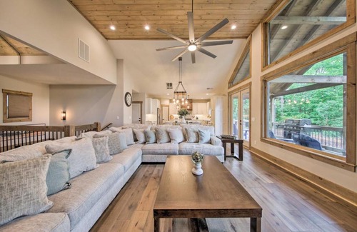 Ellijay House | Charming Ellijay Escape Hot Tub and Game Room