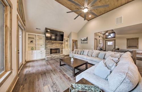 Ellijay House | Charming Ellijay Escape Hot Tub and Game Room