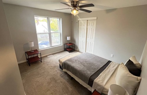 West Columbus Apartment | Charming Family Home In Franklin