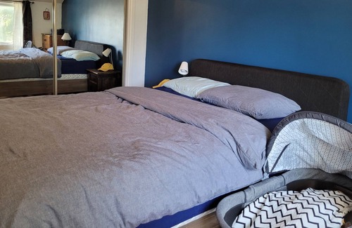 Cartierville House | Charming family home with a well loved garden