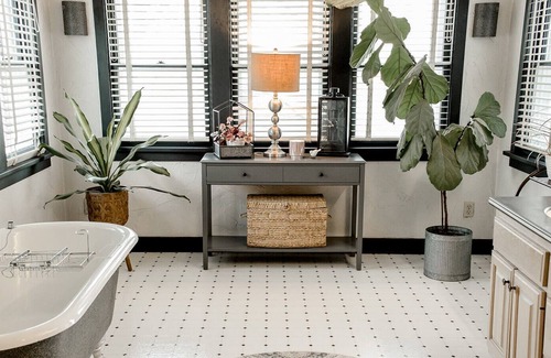 La Crosse Other | Charming Farmhouse-Atmosphere of warmth & character. Be Tranquil. Be Happy Here!