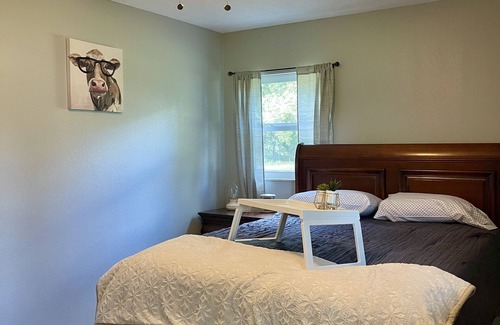 Bearss Plaza Other | Charming Farmhouse Getaway in Plant City