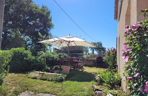 Sauvagny Cottage | Charming Farmstay: 2BR, Terrace, AC, Farm Animals, Near Montluçon & Néris-les-Bains