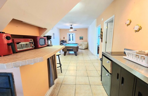 Independence Square Apartment | Charming first-floor apartment in a prime location in IRB.