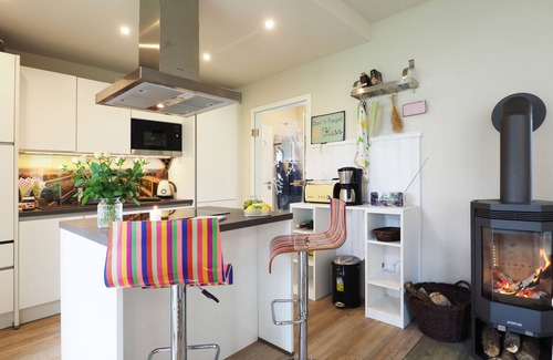Zirchow House | Charming fisherman's cottage on the Szczecin Lagoon on a large plot.
