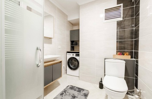 Rasimpasa Apartment | Charming Flat, 3 min to Bull Statue, 5 min to Moda