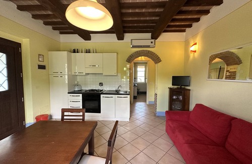 Gualdo Cattaneo Apartment | CHARMING FLAT IN A LOVELY HILLTOP VILLA AND POOL