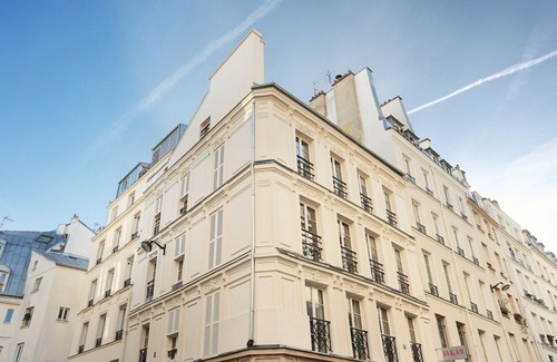 Strasbourg -Saint-Denis Apartment | Charming Flat in the Center of Paris