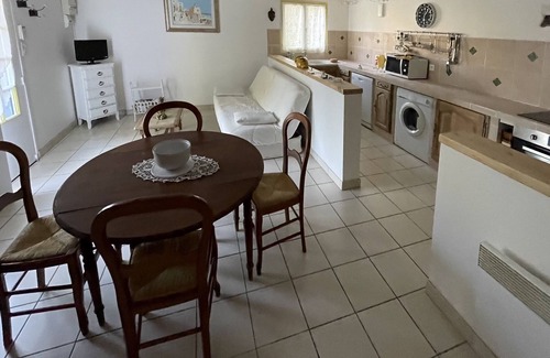 Les Granges-Gontardes House | Charming house and garden for 4 people