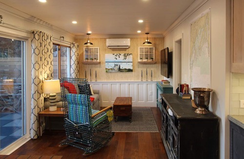 Yarmouth Villa | Charming Freshly Updated 1BR/1BA Cottage, great location close to town & beach