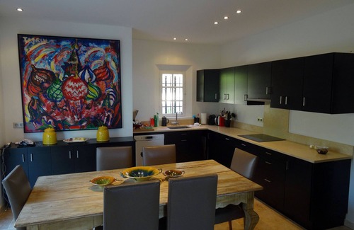 Chateauneuf-Grasse House | charming, full exposure, full calm, beautiful Provencal view & pool