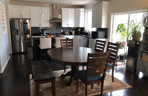 Cape Saint Claire House | Charming furnished colonial in Cape St. Clare available for rent!
