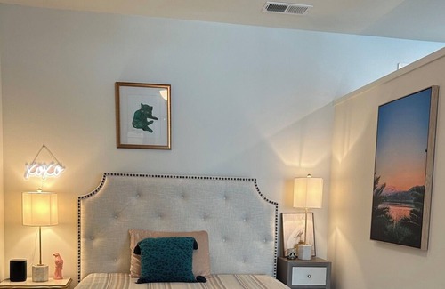 Galindo Condo | Charming Furnished Condo on South First - Perfect for Urban Living
