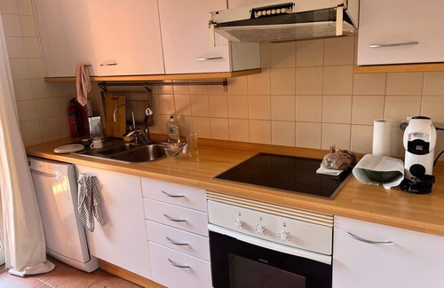 Castelo Apartment | *Charming Gallery Apartment with Golf Course & Beach Views*