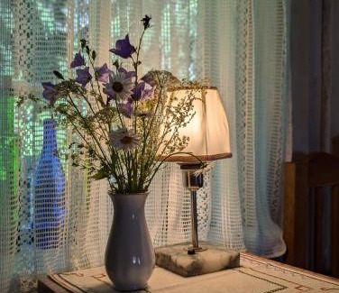 Kuusalu Parish Cabin | Charming Garden House by the River