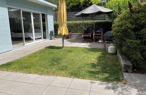 Glendowie Apartment | Charming Garden Studio attached to main house