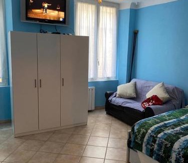 Genoa Historical Centre Cabin | Charming Genoa Lodge in Heart of Historic Center