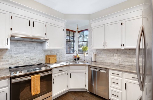 Wind Drift House | Charming Gilbert Home W/BBQ, Hot Tub, & Freestone Park