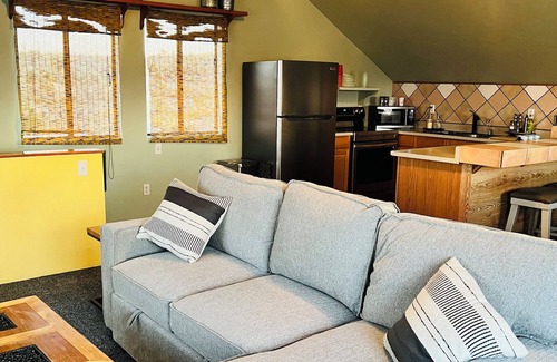 Meadview House | Charming Grand Canyon West Villa on a private acre with stunning views.