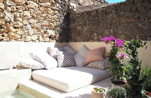 Bellcaire d'Emporda House | Charming house in the Costa Brava with pool