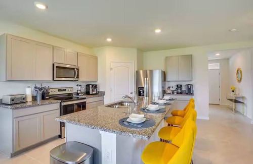 Haines City Apartment | Charming Haines City, Pool, Wifi