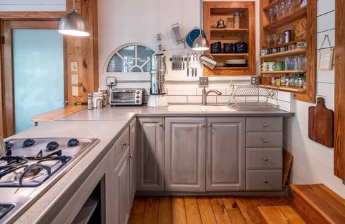 Pittsboro House | Charming Handmade Retreat — 15 mins to Chapel Hill