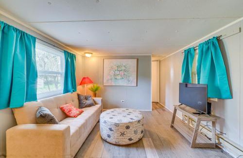 Hernando House | Charming Hernando Retreat with Screened Patio!