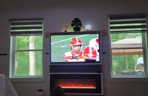 Athens Apartment | Charming Hideaway 1br apartment 3mi to UGA, Huge Deck w/BBQ,HotTub,Fire Pit, TV