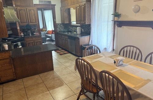 New Haven Apartment | Charming Historic 2BR Retreat in New Haven – Cozy Stay Near Yale & Downtown!