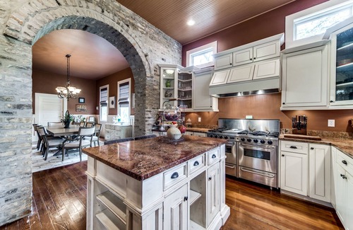 Boerne Other | Charming, Historic Home/sleeps 7