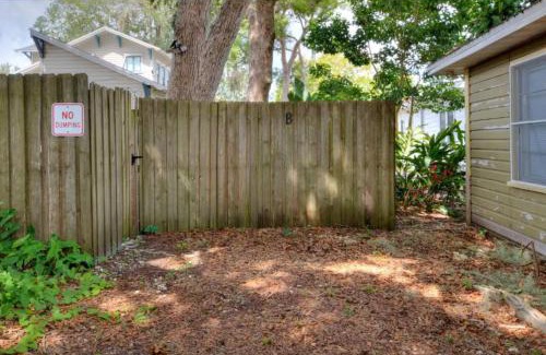 Lakeland Apartment | Charming Historic Studio Cottage
