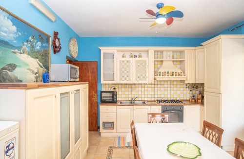 La Caletta Apartment | Charming Holiday Apartment with Balcony and TV