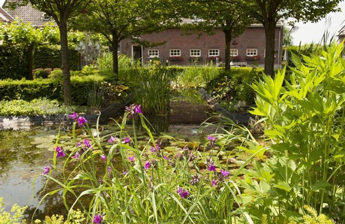 Schafelt House | Charming Holiday Home in Baarlo with Terrace