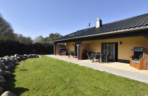 Barnekow House | Charming Holiday Home in Barnekow with Garden