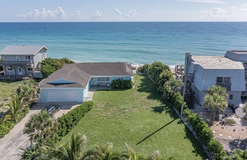 Melbourne Beach House | Charming Home directly on Private Beach