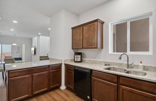 North Valley House | Charming home in North Valley!