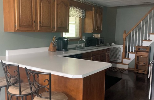 Logan House | Charming home in prime location. Close to caves/state park/lake/shopping…