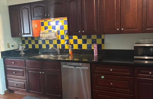 Richmond House | Charming Home in Quiet, Convenient Neighbourhood-4 BR 2 Bath House