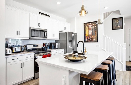 Canyon Country House | Charming Home Near Six Flags