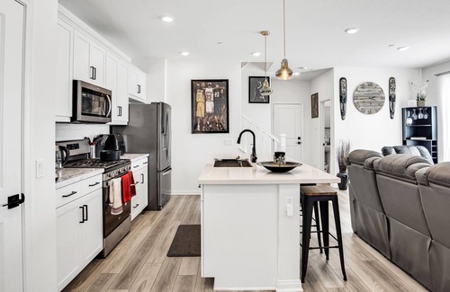 Canyon Country House | Charming Home Near Six Flags
