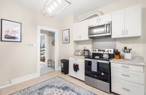 Fort Wayne House | Charming Home Near Memorial Parkn