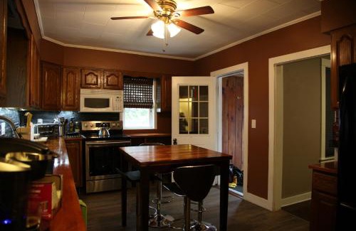 Rumford House | Charming Home Near Ski Areas