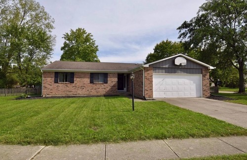Castleton House | Charming Home Near Fishers and I-465