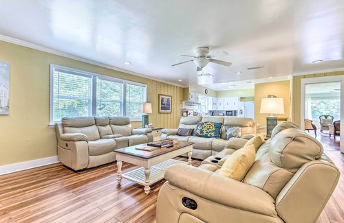 De Funiak Springs House | Charming Home: 2 Mi to Dtwn DeFuniak Springs!