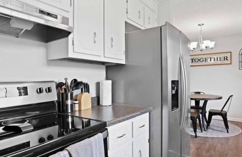 Clarksville House | Charming House Close to Fort Campbell and Casino